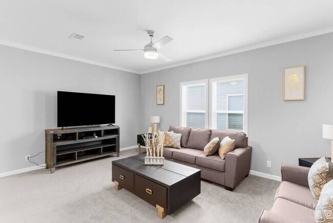 Foto del edificio - 10047 Collingwood Ave