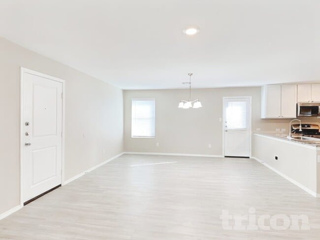 Foto del edificio - 10246 Devon Wheel St