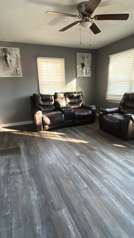 Foto del edificio - 1006 Hutchens Rd SE