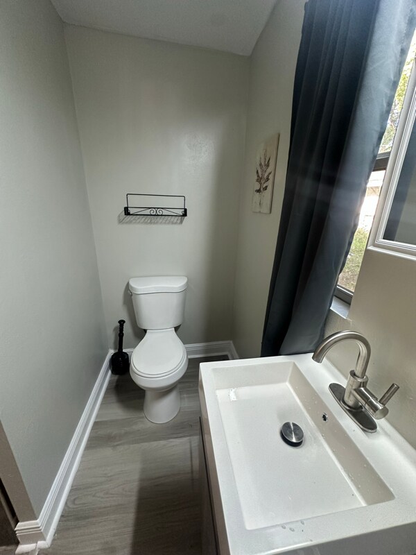 Foto del edificio - 5819 Hibiscus Rd