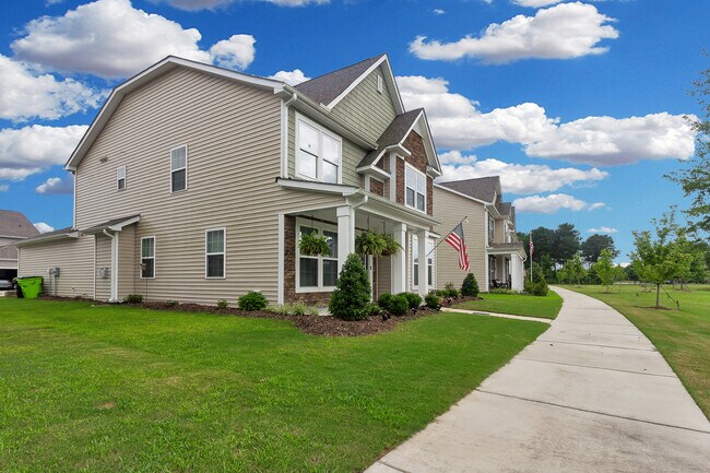 Foto del edificio - 1011 Yellowwood Aly