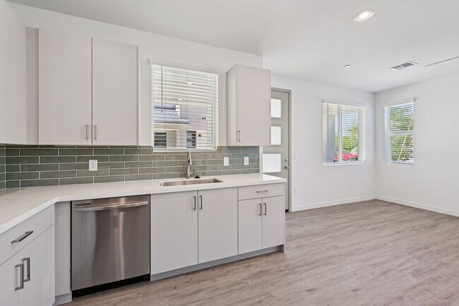 Foto del edificio - 2125 E Voltaire Ave