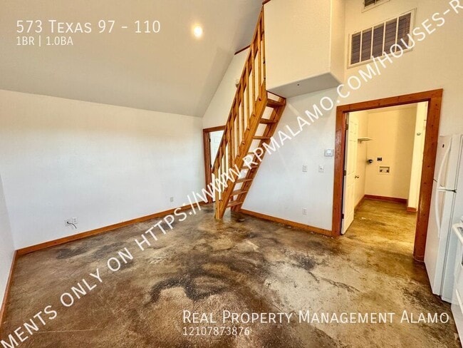 Building Photo - 573 TX-97