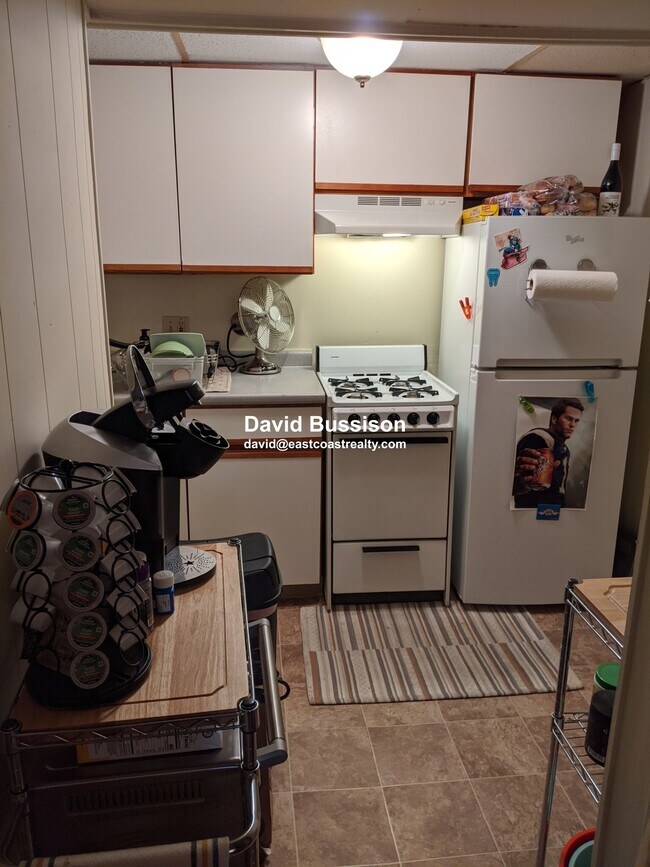 Building Photo - 4 St Mark St