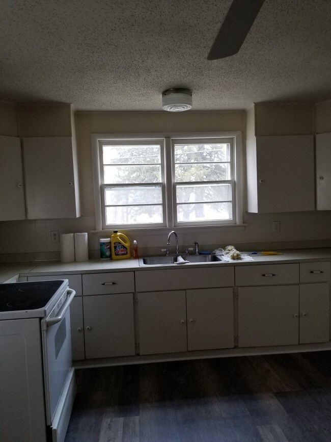 Foto del edificio - 2213 Jefferson St