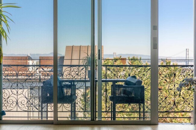 Foto del edificio - 1407 Montgomery St