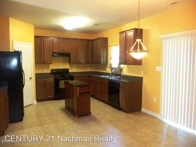 Building Photo - 4 br, 2.5 bath House - 162 Marywood Drive