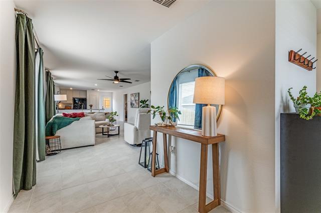 Foto del edificio - 9841 Papillion Wy