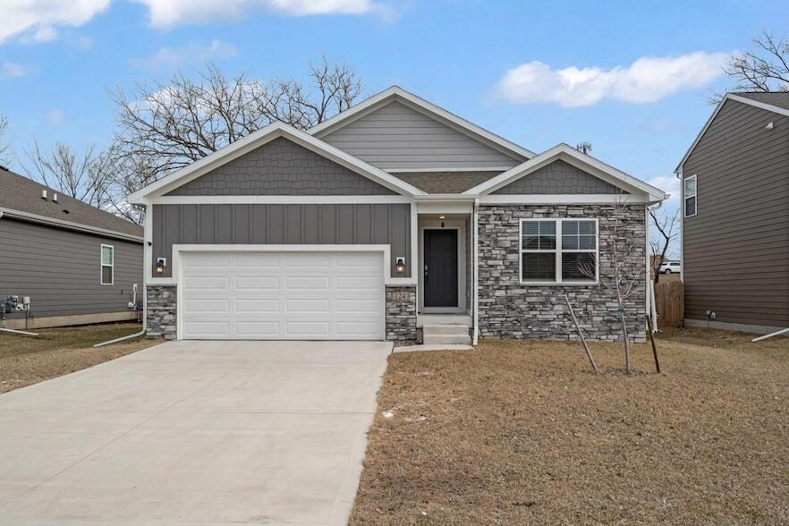Foto principal - 124 Dakota Cir