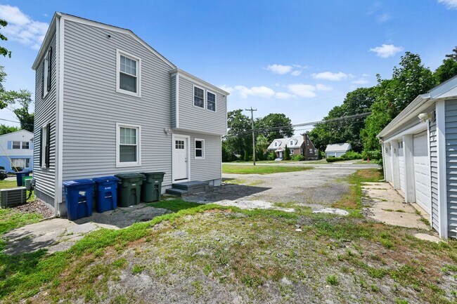 Foto del edificio - 232 Hillside Ave