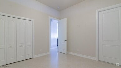 Building Photo - 538 Eastwood Dr