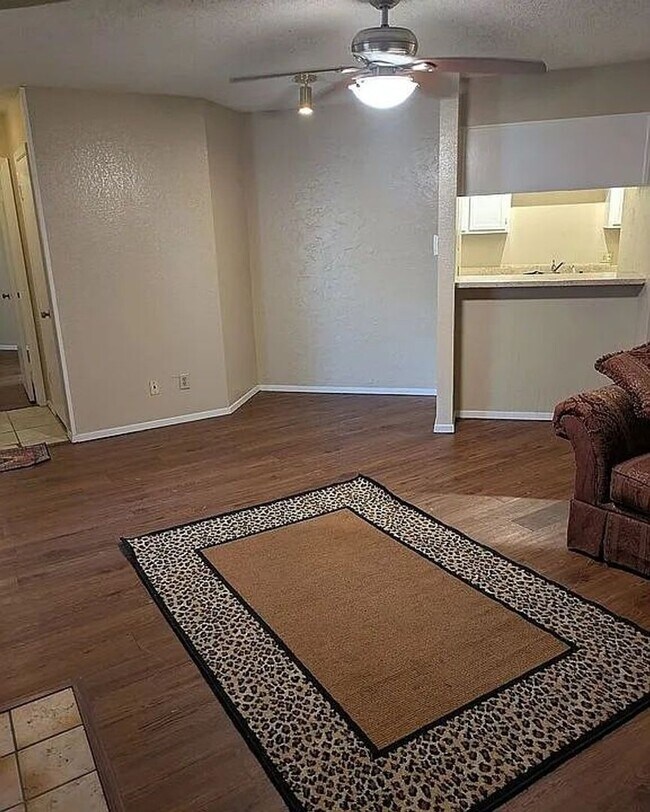 Foto del edificio - 1608 Pecan Chase Cir