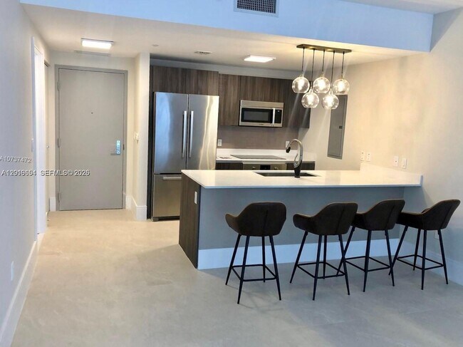 Foto del edificio - 488 NE 18th St