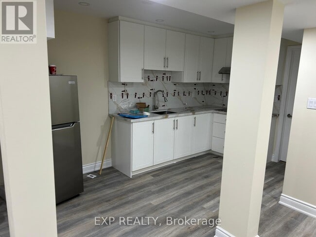 Building Photo - 10 Alicewood Grove