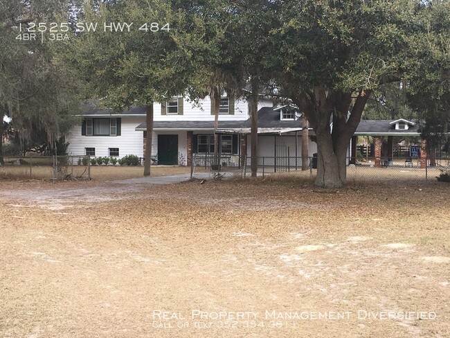 Building Photo - Large, Unique Farm House