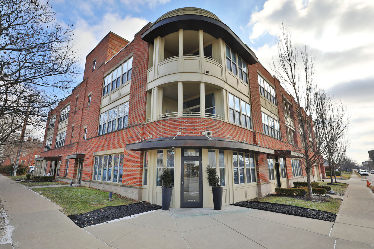 Foto principal - 431 W 1st Ave