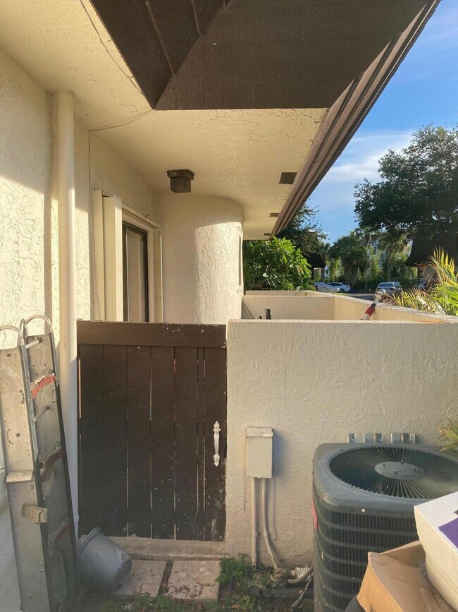 Foto del edificio - 9375 SW 61st Way