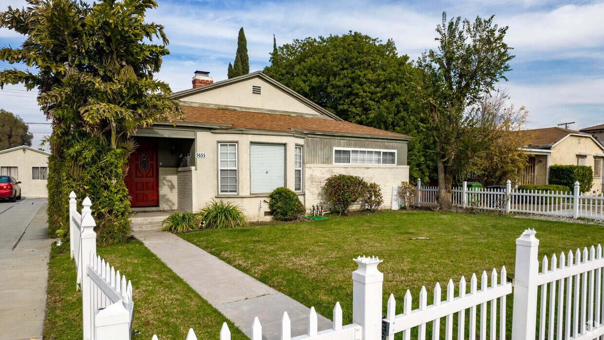 Primary Photo - 5655 W Jefferson Blvd