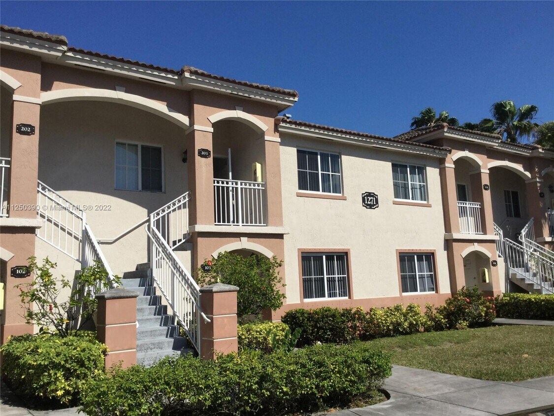 1271 SE 27th St Unit 203, Homestead, FL 33035 Condo for Rent in
