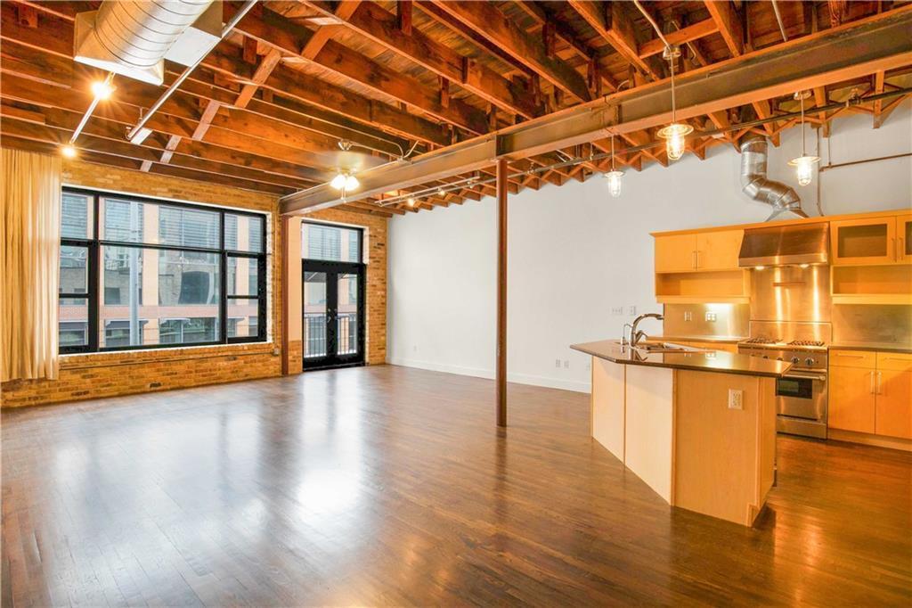 Foto principal - 411 Brazos St