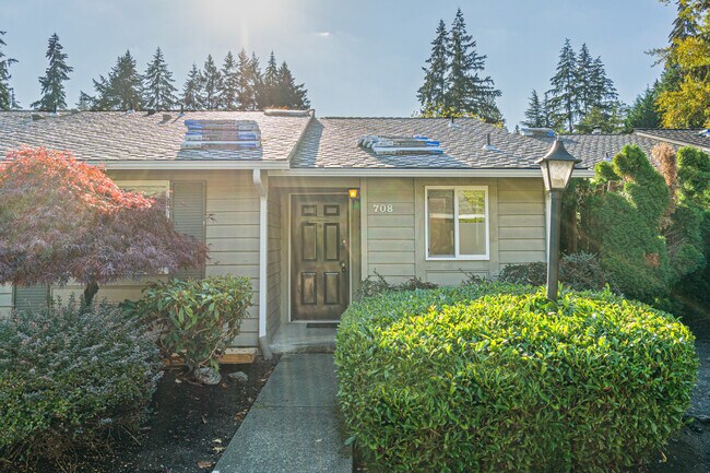 Foto del edificio - 708 126th Ave NE