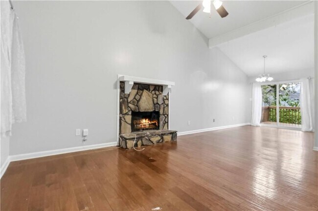 Building Photo - 442 Booth Cir SW