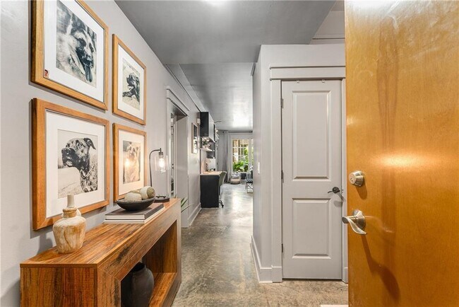 Foto del edificio - 273 12th St NE