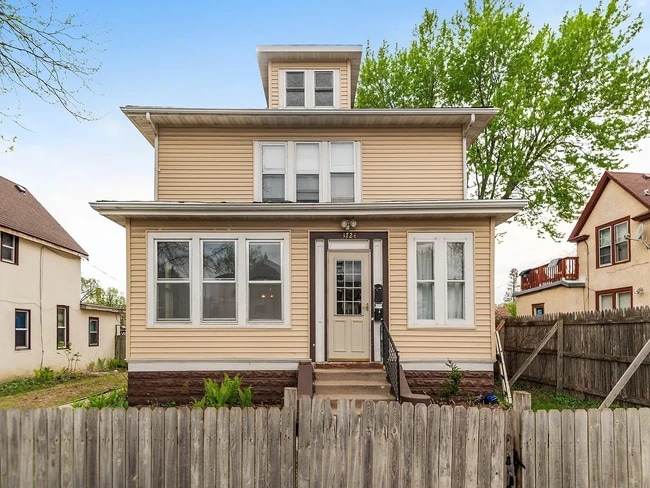 Building Photo - 3724 Bloomington Ave