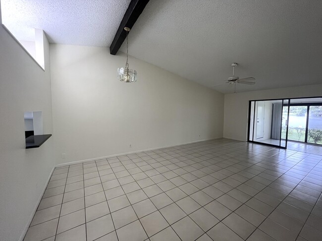 Building Photo - 4928 Sable Pine Cir