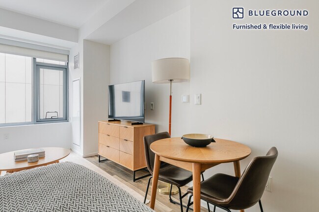 Building Photo - 345 Harrison Ave