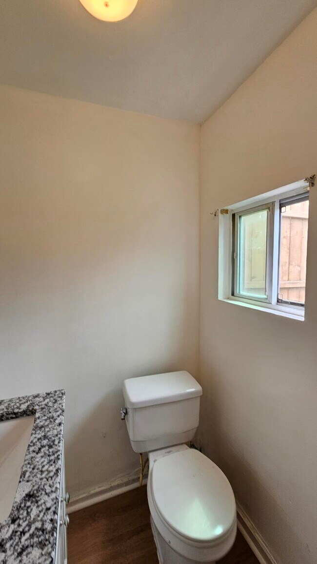 Foto del edificio - 2239 Prout St SE
