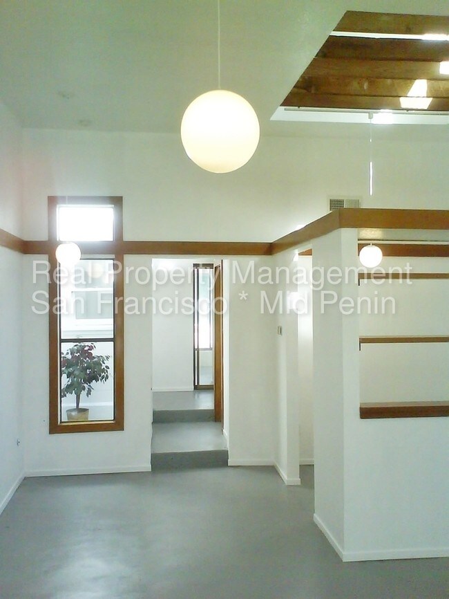 Building Photo - 2BR/1BA Single Family House - San Francisco