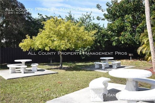 Building Photo - Hidden Lake Village/Two Pools/Cat Friendly