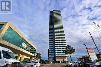 Building Photo - 7895-7895 Jane St