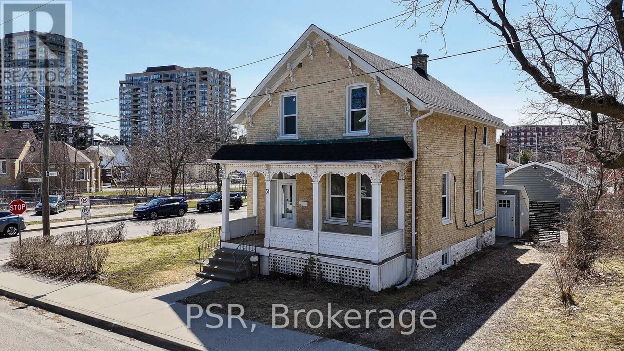 Primary Photo - 51 Dupont St E