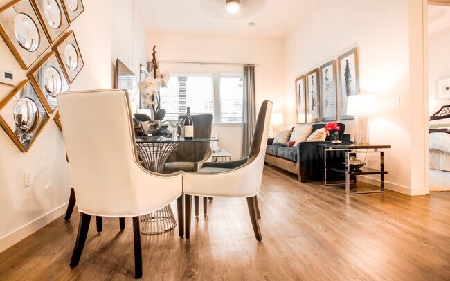 Foto del edificio - Sorrel at Warner Center