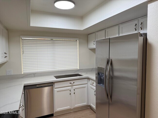 Foto del edificio - 1623 E Bluefield Ave