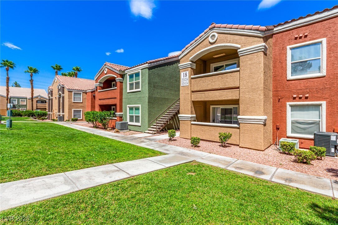 Primary Photo - 8101 W Flamingo Rd
