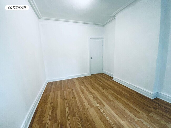 Foto del edificio - 248 E 23rd St