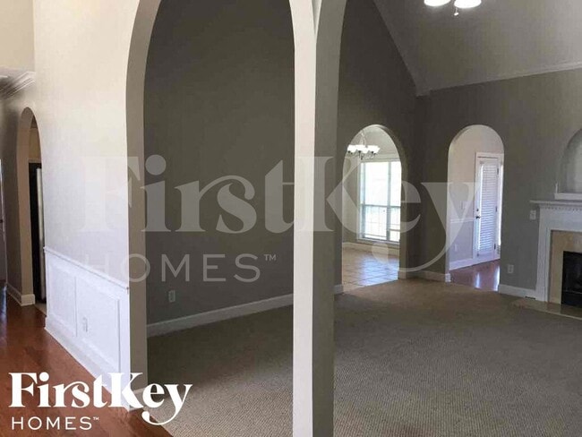 Foto del edificio - 388 Waterford Cove Trail