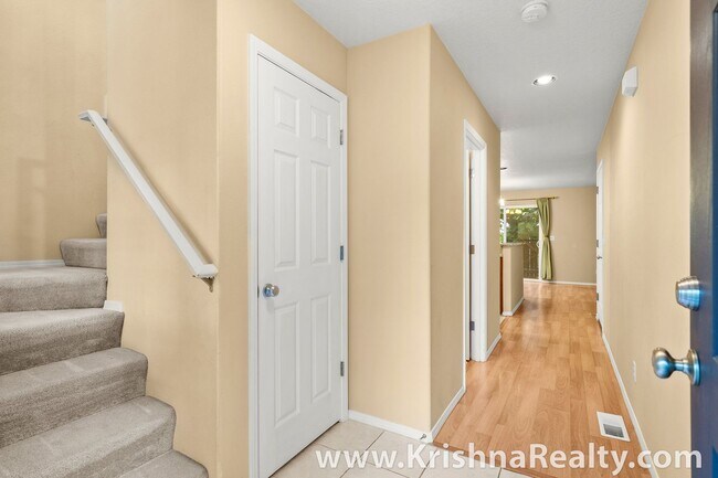 Building Photo - Beautiful 3BD* 2.5 BA* + Loft, Orenco Gard...