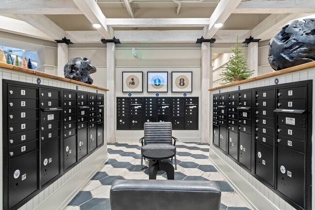 408 Jackson | Mailroom - 408 Jackson