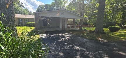 Building Photo - 130 Dovenshire Dr