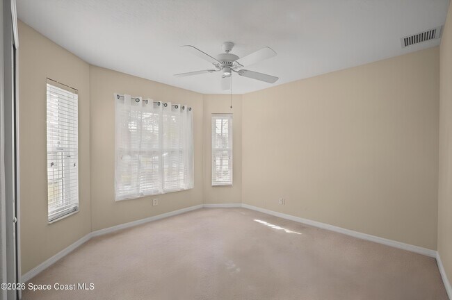 Building Photo - 6924 Renshaw Dr