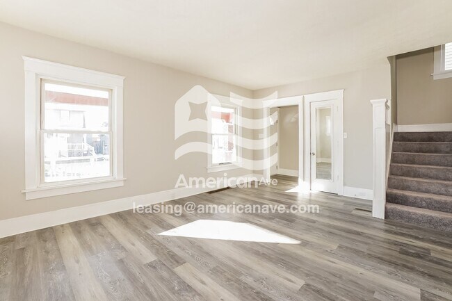 Building Photo - 2229 10th St SW