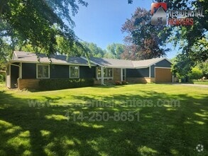 Building Photo - 15205 Merrie Cir