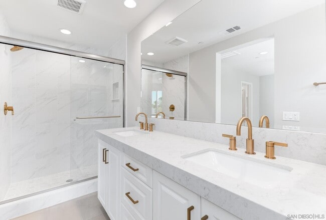 Building Photo - 2540 Chamomile Ln
