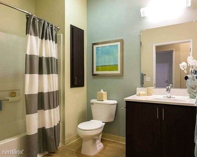 Building Photo - 1 br, 1 bath Apartment - 509 Cruse Drive 5D