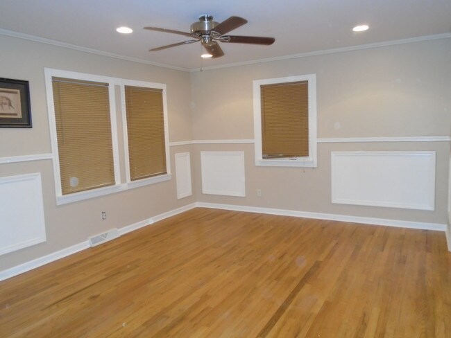 Building Photo - 5206 Fayetteville Rd