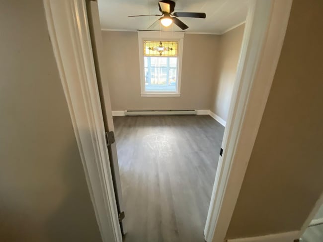 Building Photo - 29 Tracy St